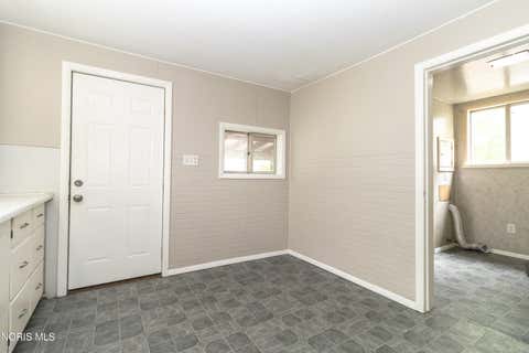 Tiny photo for 1221 Greenwood Avenue, Toledo, OH 43605 (MLS # 10010208)