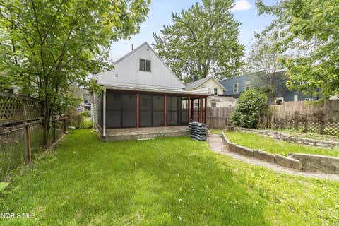 Tiny photo for 1221 Greenwood Avenue, Toledo, OH 43605 (MLS # 10010208)