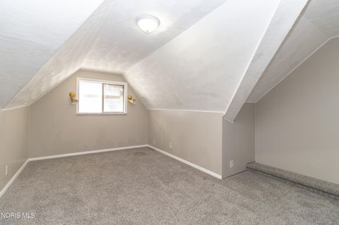 Tiny photo for 1221 Greenwood Avenue, Toledo, OH 43605 (MLS # 10010208)