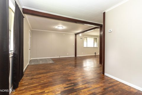 Tiny photo for 1221 Greenwood Avenue, Toledo, OH 43605 (MLS # 10010208)