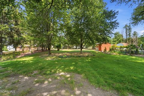 Tiny photo for 1020 Gustin Avenue, Bowling Green, OH 43402 (MLS # 10009474)