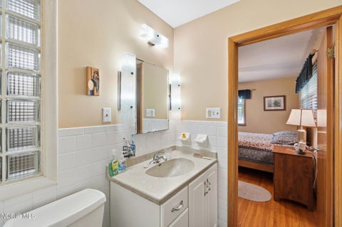 Tiny photo for 1020 Gustin Avenue, Bowling Green, OH 43402 (MLS # 10009474)