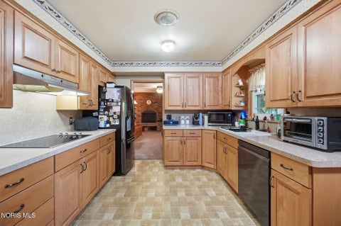 Tiny photo for 1020 Gustin Avenue, Bowling Green, OH 43402 (MLS # 10009474)