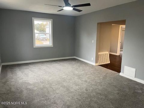 Tiny photo for 713 Park Street, Napoleon, OH 43545 (MLS # 10001093)