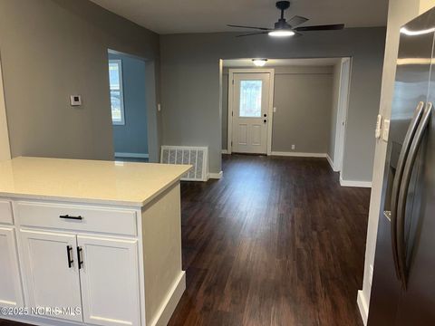 Tiny photo for 713 Park Street, Napoleon, OH 43545 (MLS # 10001093)