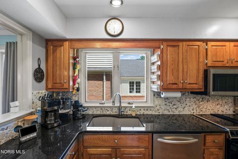 Tiny photo for 29241 Bates Road, Perrysburg, OH 43551 (MLS # 10008716)