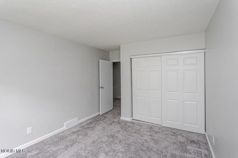 Tiny photo for 6727 Garden Road, Maumee, OH 43537 (MLS # 10008368)