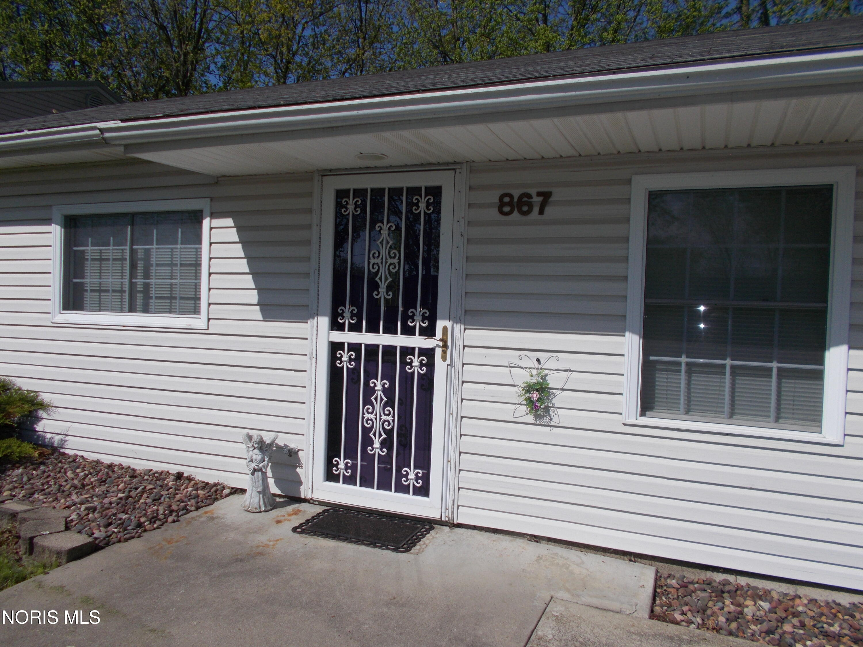 867 W Graceway Drive