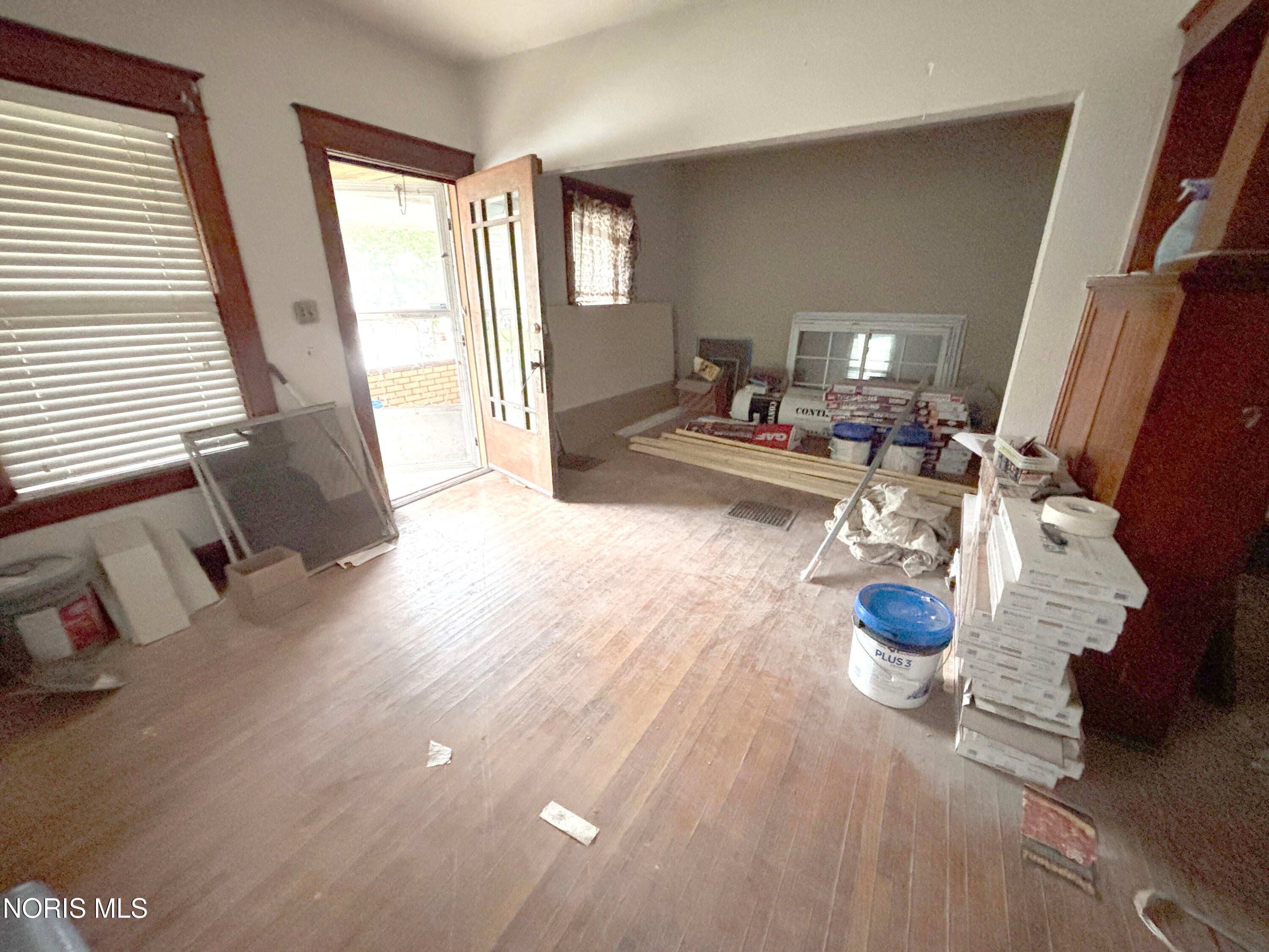 34 E Central Avenue