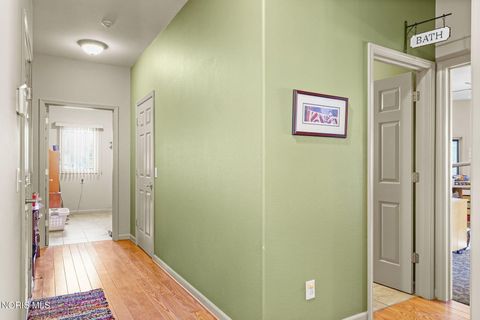 Tiny photo for 6096 Huntington Road, Sylvania, OH 43560 (MLS # 10004033)