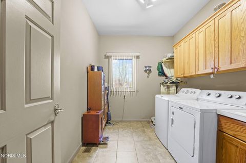 Tiny photo for 6096 Huntington Road, Sylvania, OH 43560 (MLS # 10004033)