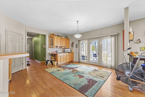 Tiny photo for 6096 Huntington Road, Sylvania, OH 43560 (MLS # 10004033)