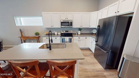 Tiny photo for 5125 Comstock Drive, Sylvania, OH 43560 (MLS # 10006985)