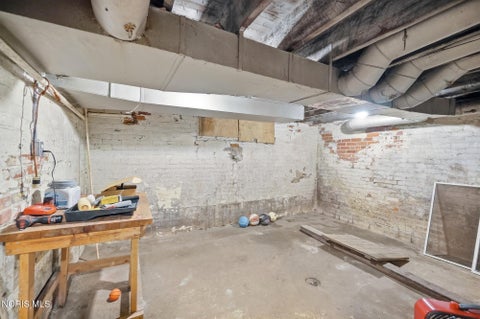 Tiny photo for 1303 Dawson Street, Toledo, OH 43605 (MLS # 10014048)