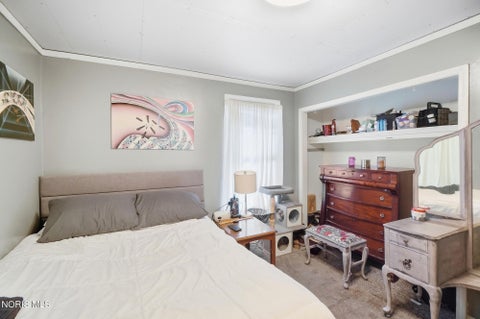 Tiny photo for 1303 Dawson Street, Toledo, OH 43605 (MLS # 10014048)