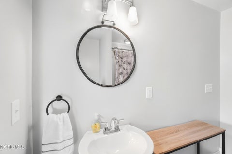 Tiny photo for 1303 Dawson Street, Toledo, OH 43605 (MLS # 10014048)