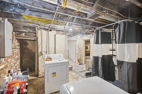 Tiny photo for 1303 Dawson Street, Toledo, OH 43605 (MLS # 10014048)