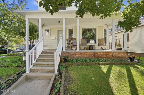 Tiny photo for 1303 Dawson Street, Toledo, OH 43605 (MLS # 10014048)