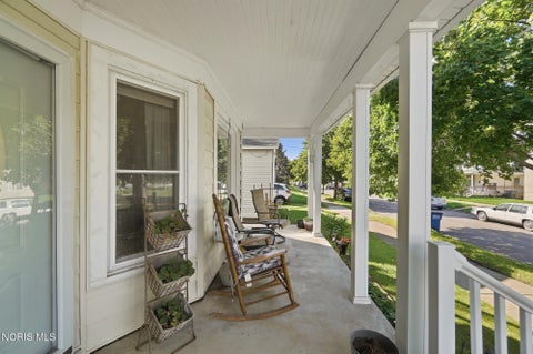 Tiny photo for 1303 Dawson Street, Toledo, OH 43605 (MLS # 10014048)