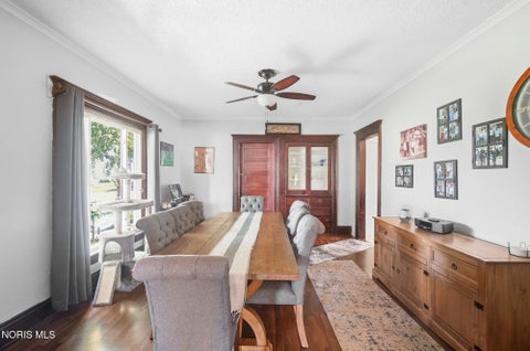 Tiny photo for 1303 Dawson Street, Toledo, OH 43605 (MLS # 10014048)