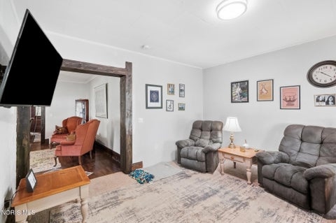 Tiny photo for 1303 Dawson Street, Toledo, OH 43605 (MLS # 10014048)