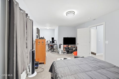 Tiny photo for 1303 Dawson Street, Toledo, OH 43605 (MLS # 10014048)