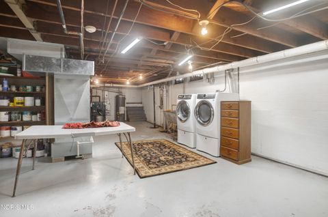 Tiny photo for 2542 Meadowwood Drive, Toledo, OH 43606 (MLS # 10005839)