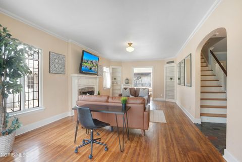 Tiny photo for 2542 Meadowwood Drive, Toledo, OH 43606 (MLS # 10005839)