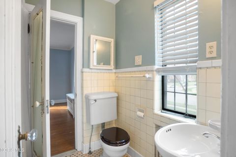 Tiny photo for 2542 Meadowwood Drive, Toledo, OH 43606 (MLS # 10005839)