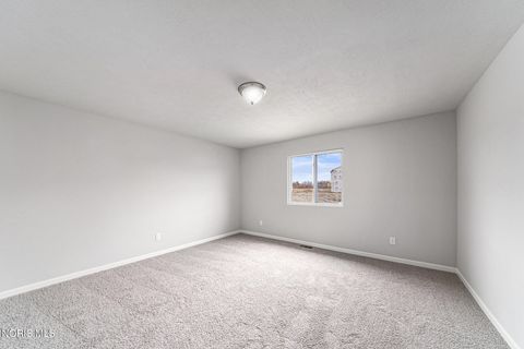 Tiny photo for 1465 Lee Ann Avenue, Defiance, OH 43512 (MLS # 10009380)