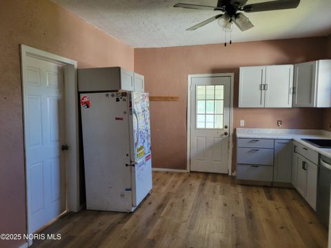 Tiny photo for 1810 Pool Street, Toledo, OH 43605 (MLS # 10000578)