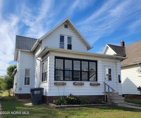 Photo of 1810 Pool Street, Toledo, OH 43605 (MLS # 10000578) Photo of 1810 Pool Street, Toledo, OH 43605 (MLS # 10000578)