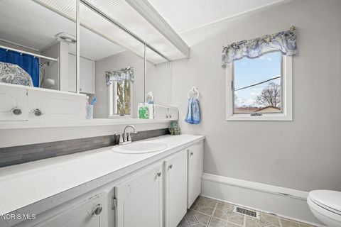 Tiny photo for 1005 W College Avenue, Woodville, OH 43469 (MLS # 10005470)