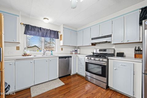 Tiny photo for 1005 W College Avenue, Woodville, OH 43469 (MLS # 10005470)