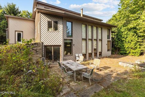 Tiny photo for 5160 Black Road, Monclova, OH 43542 (MLS # 10004991)