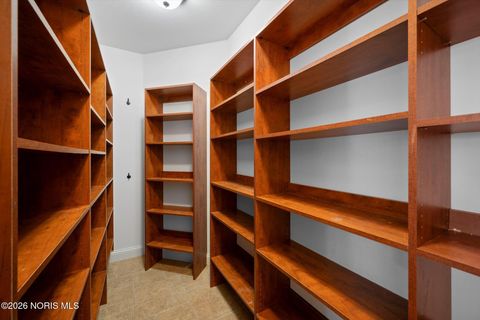 Tiny photo for 3813 Timber Valley Drive, Maumee, OH 43537 (MLS # 10003297)