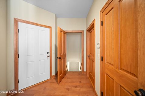 Tiny photo for 3813 Timber Valley Drive, Maumee, OH 43537 (MLS # 10003297)