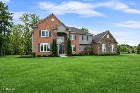 Photo of 3813 Timber Valley Drive, Maumee, OH 43537 (MLS # 10003297)