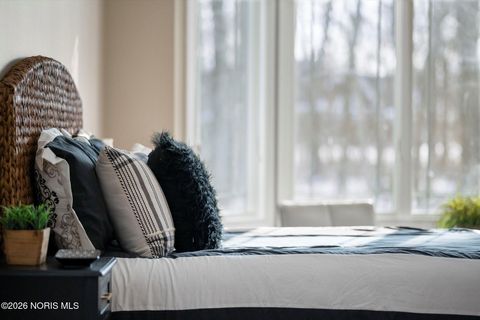 Tiny photo for 3813 Timber Valley Drive, Maumee, OH 43537 (MLS # 10003297)