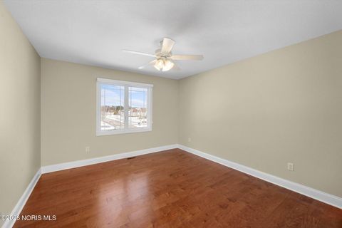 Tiny photo for 3813 Timber Valley Drive, Maumee, OH 43537 (MLS # 10003297)