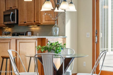 Tiny photo for 3813 Timber Valley Drive, Maumee, OH 43537 (MLS # 10003297)