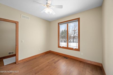 Tiny photo for 3813 Timber Valley Drive, Maumee, OH 43537 (MLS # 10003297)