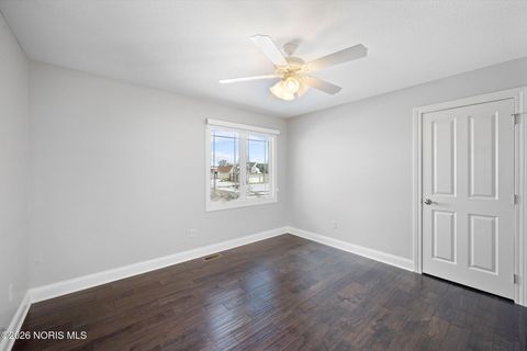 Tiny photo for 3813 Timber Valley Drive, Maumee, OH 43537 (MLS # 10003297)