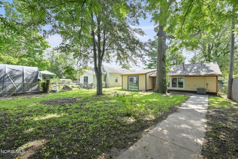 Tiny photo for 1374 Gage Road, Toledo, OH 43612 (MLS # 10012296)