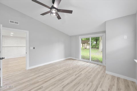 Tiny photo for 1374 Gage Road, Toledo, OH 43612 (MLS # 10012296)