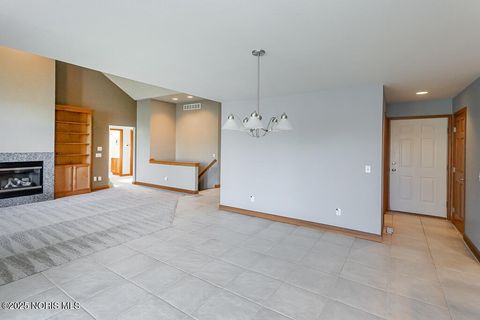 Tiny photo for 5954 Secluded Court, Sylvania, OH 43560 (MLS # 10000256)
