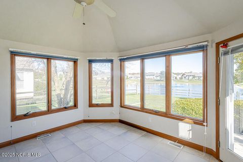 Tiny photo for 5954 Secluded Court, Sylvania, OH 43560 (MLS # 10000256)