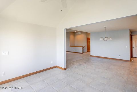 Tiny photo for 5954 Secluded Court, Sylvania, OH 43560 (MLS # 10000256)