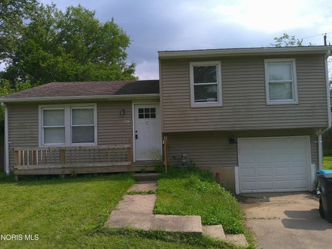 Tiny photo for 4415 Cape Lane, Toledo, OH 43615 (MLS # 10012414)