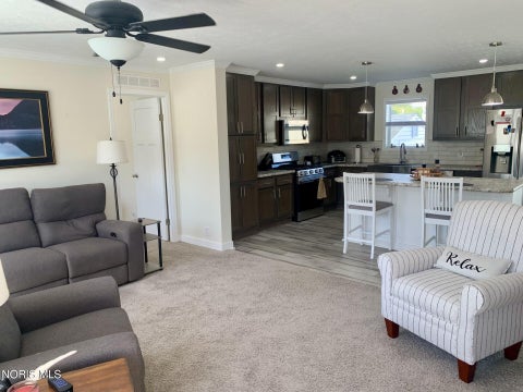 Tiny photo for 203 Meadowood Drive, Walbridge, OH 43465 (MLS # 10014052)